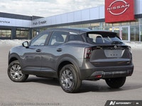 This Nissan Kicks boasts a Regular Unleaded I-4 2.0 L/122 engine powering this Variable transmission... (image 3)