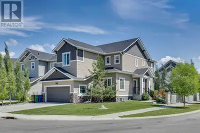 Experience the perfect balance of contemporary design and refined coastal ambience in this impeccabl...