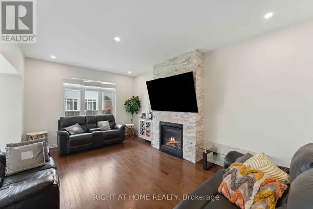 1868 MAPLE GROVE ROAD Ottawa, Ontario in Houses for Sale in Ottawa - Image 8