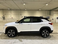 // ACCIDENT FREE!! // // SINGLE OWNER! // Meet the SUV 2023 Chevrolet TrailBlazer RS Trailblazer AWD... (image 9)