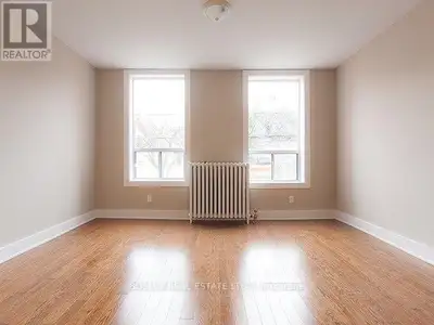 2 - 451 PARLIAMENT STREET Toronto (Cabbagetown-South St. James T
