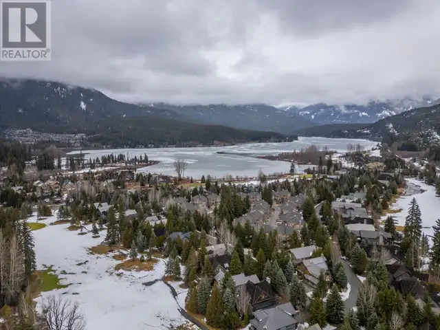 8115 MUIRFIELD CRESCENT Whistler, British Columbia in Condos for Sale in Whistler - Image 3