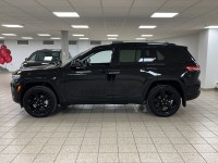 Rooted in decades of go-anywhere credibility, the 2023 Jeep Grand Cherokee Limited carries the brand... (image 2)