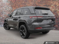 Only 19 Miles! This Jeep Grand Cherokee has a strong Regular Unleaded V-6 3.6 L/220 engine powering... (image 3)