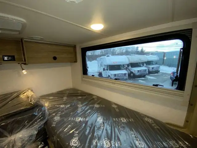 2026 Winnebago Winnebago EKKO 22A in RVs & Motorhomes in Bedford - Image 18