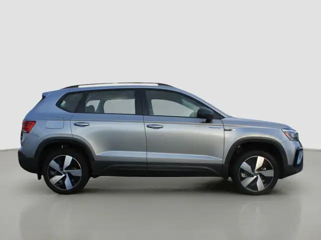 2024 Volkswagen Taos Trendline 4MOTION for sale in Cars & Trucks in Comox / Courtenay / Cumberland - Image 3