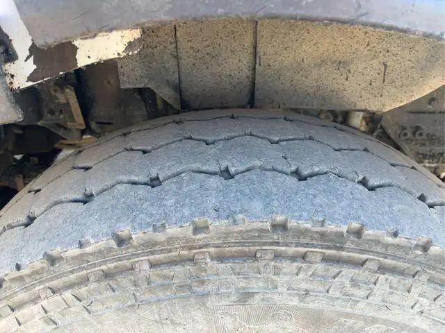 2016 Kenworth T800 in Heavy Trucks in Calgary - Image 11