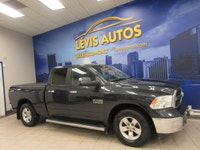 RAM 1500 2015 SLT V-6 3.6 LITRES 4X4 QUAD-CAB BOITE 6.4 PIEDS 6 PASSAGERS 4X4 / CAMÉRA DE RECUL / BL... (image 1)