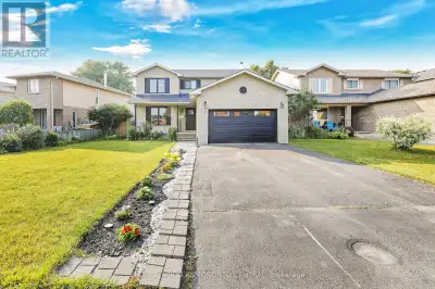 In one of the prettiest, mature neighbourhoods in Bowmanville, this 3 bedroom home is the perfect st...