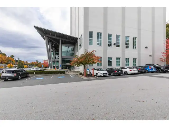 240B 34077 GLADYS AVENUE Abbotsford, British Columbia dans Espaces commerciaux et bureaux à louer dans Abbotsford - Image 5