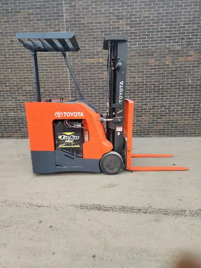 Keywords: Toyota forklift, dock stocker forklift, stand-up forklift, 3,000 lbs capacity, 3-stage mas...