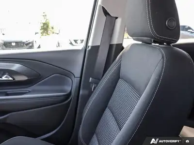 2022 GMC Terrain SLE | Carplay | Heated Seats | Keyless, View more