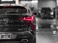 With only 46,777 km, this low-mileage QX55 Sensory represents the top-tier flagship of INFINITI's cr... (image 6)