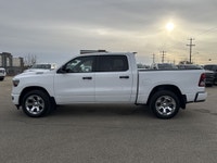 AMVIC Licensed Dealer * Sports Appearance Pkg * Level 1 Equipment * Class IV hitch receiver * Passiv... (image 4)
