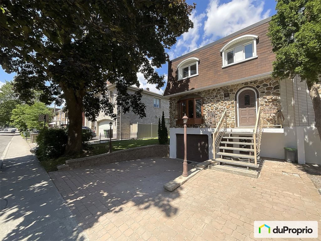 $699,000 - Semi-detached in Mercier / Hochelaga / Maisonneuve — photo 1