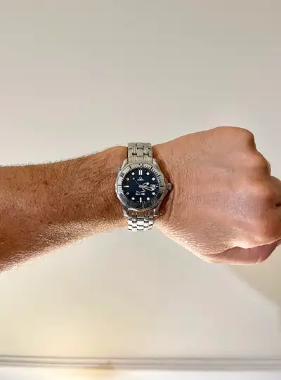 OMEGA SEAMASTER DIVER 300M QUARTZ 36.25MM WATCH • James Bond 007, View more