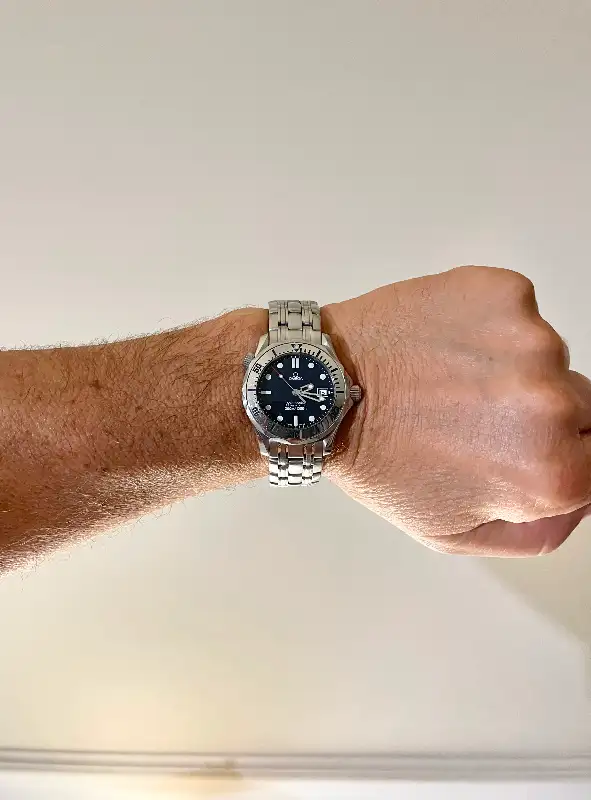 OMEGA SEAMASTER DIVER 300M QUARTZ 36.25MM WATCH • James Bond 007 in Jewellery & Watches in Saint John - Image 2