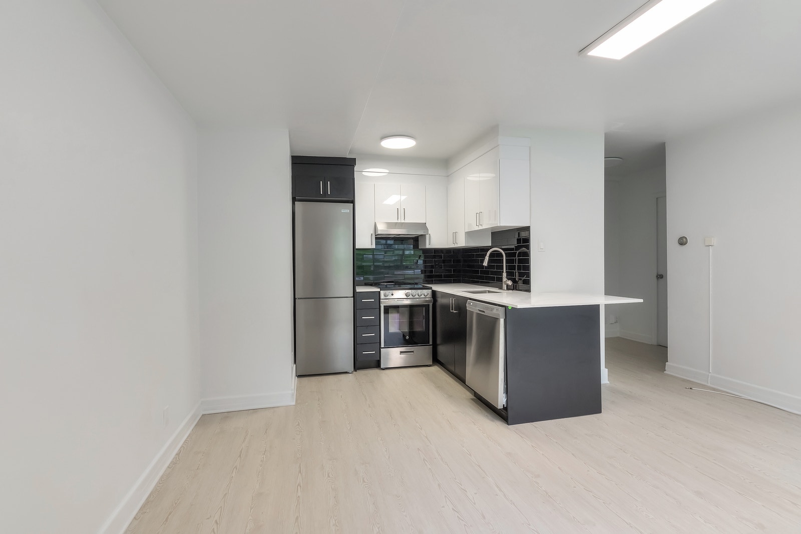 3495 Av. Ridgewood — photo 2