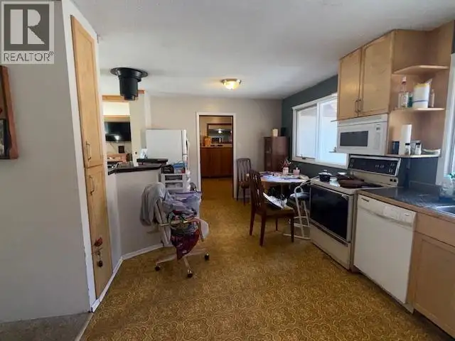 2918 RAILWAY AVENUE Smithers, British Columbia in Houses for Sale in Smithers - Image 6