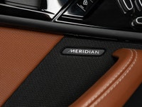This 2022 Jaguar F-TYPE P450 Convertible is a local Ontario vehicle, delivering the perfect combinat... (image 9)