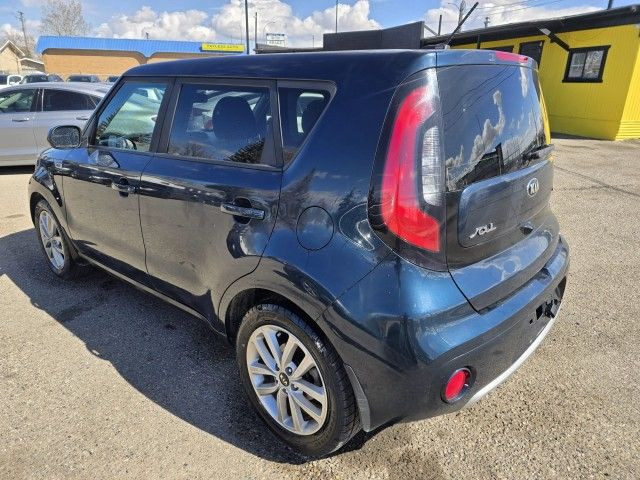 2017 Kia Soul EX - PREMIUM AUDIO SYSTEM in Cars & Trucks in Calgary - Image 3