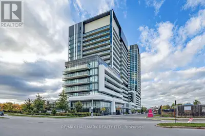 Wake up to a clear, unobstructed southwest view of the downtown skyline from this 936 sq ft corner s...