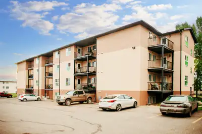 Paragon Apartments - Incredible 2 Bedroom Apartment Apartment fo