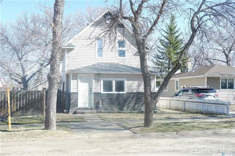 411 4th AVENUE E in Houses for Sale in Moose Jaw