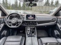 This Nissan Rogue boasts a Intercooled Turbo Regular Unleaded I-3 1.5 L/91 engine powering this Vari... (image 9)