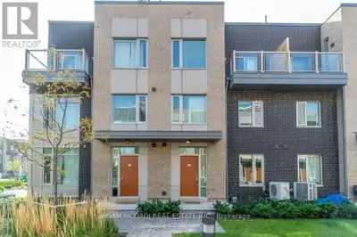 Gorgeous Rarely Offered Large 4 Bedroom 3 Bath Luxurious Condo Townhome. Features 1590 Sqft Of Livin...