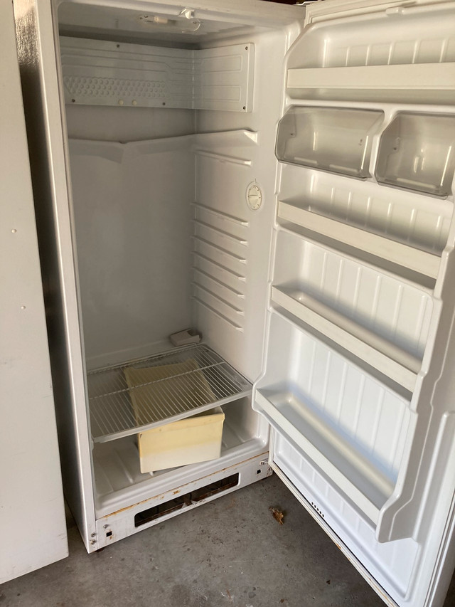 WOODS-ALL REFRIGERATOR  in Refrigerators in Oshawa / Durham Region - Image 2