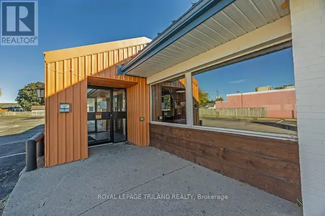 985 TALBOT STREET St. Thomas, Ontario in Commercial & Office Space for Rent in London - Image 6