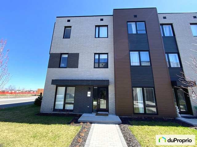 $660,000 - Townhouse for sale in Terrebonne (Terrebonne) — photo 1