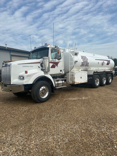 Welcome to Edmonton Equipment Rentals and Sales Ltd Mercedes 6-cylinder 450 HP engine Positive air s...
