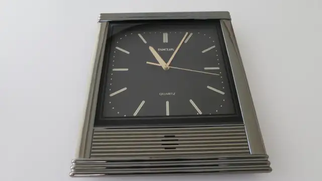 Panclox Quartz Wall Clock & Alarm in Home Décor & Accents in Edmonton - Image 2
