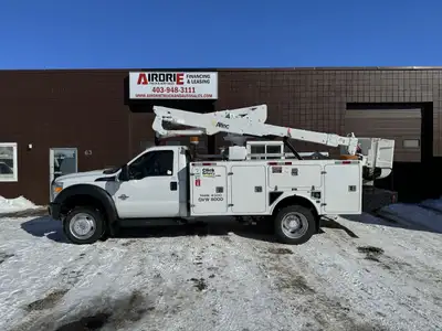 - 2012 Ford F-550 Super Duty XL Bucket Truck - V8 6.7L Diesel Engine - 223845 KM - ALTEC AT37G 11M B...