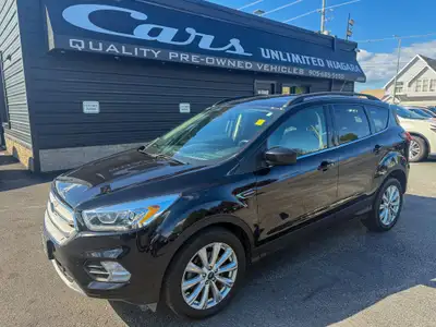 DISCOVER STYLE, COMFORT, AND RELIABILITY IN THIS BEAUTIFULLY MAINTAINED 2019 FORD ESCAPE SEL WITH CL...