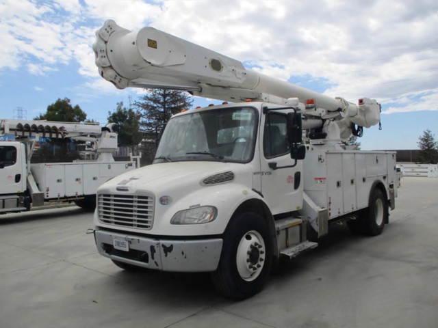 2016 Freightliner Altec Am55E Utility Bucket Truck for sale in Other in Windsor Region - Image 2