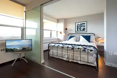 Renovated Jr. 1 Bdm. for Rent in Toronto's Danforth Village!, View more