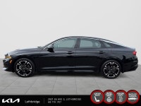 2022 Kia K5 GT-Line Experience the Kia K5 GT-Line with only 83208 km on the odometer. Finished in a... (image 5)