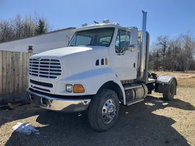 2001 Sterling Day Cab Tractor 114649km 9059 hours Cat C12 400hp 13 speed manual Single Axle (new dua...