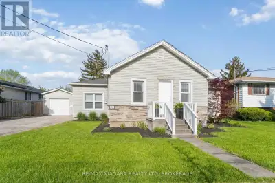 Beautifully Updated Raised Bungalow on Large Lot in Desirable North St. Catharines with Detached Gar...