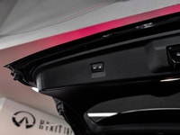 The 2024 INFINITI QX60 LUXE serves as the tech-forward sweet spot of the lineup, balancing premium u... (image 9)