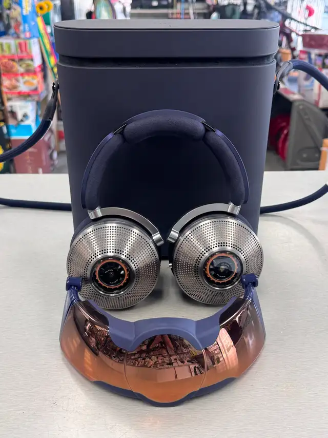 Dyson Zone WP01 wireless headphones498580836592527360
