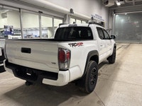 Passionate enthusiasts wanted for this sleek and agile 2021 Toyota Tacoma . Take pleasure in the sil... (image 6)