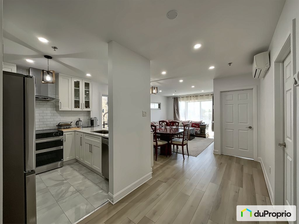 $455,700 - Condominium for sale in Ahuntsic / Cartierville — photo 2