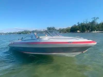 Great, affordable runabout. 18' Dynasty with Yamaha V6 inboard/outboard. Seats 8. Good condition - s...