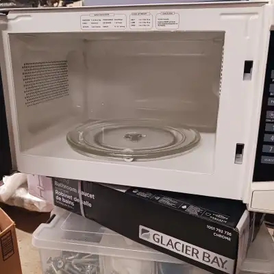 RCA white microwave oven, View more