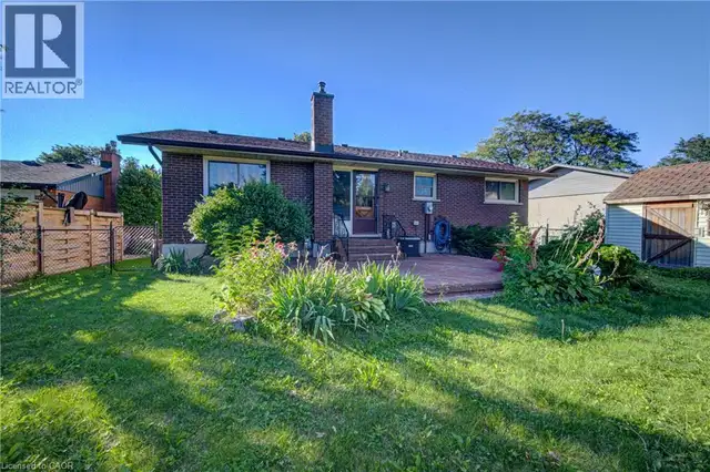 79 GAY Crescent Kitchener, Ontario in Houses for Sale in Kitchener / Waterloo - Image 24