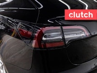 1 OWNER / Auto Dimming Rearview Mirror, Front Heated Seats, Rear Heated Seats and more! Clutch is th... (image 9)